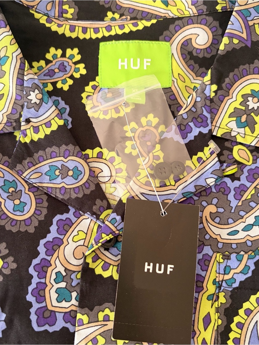🦚 HUF Short-Sleeve Paisley Button-Down in Black Green and Blue Mens XL NWT 🦚